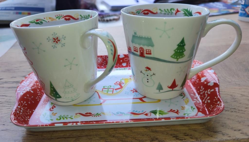 Pimpernel Kerstmokken met dienblad - Nieuwstaat, Nieuw, Ophalen of Verzenden, Overige stijlen, Kop(pen) en/of Schotel(s)
