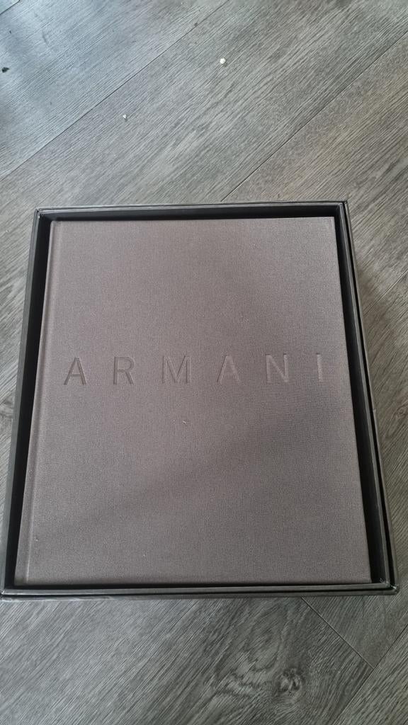 Giorgio Armani Boek - Guggenheim Museum Editie, Ophalen of Verzenden, Zo goed als nieuw, Fotografie algemeen, Giorgio Armani