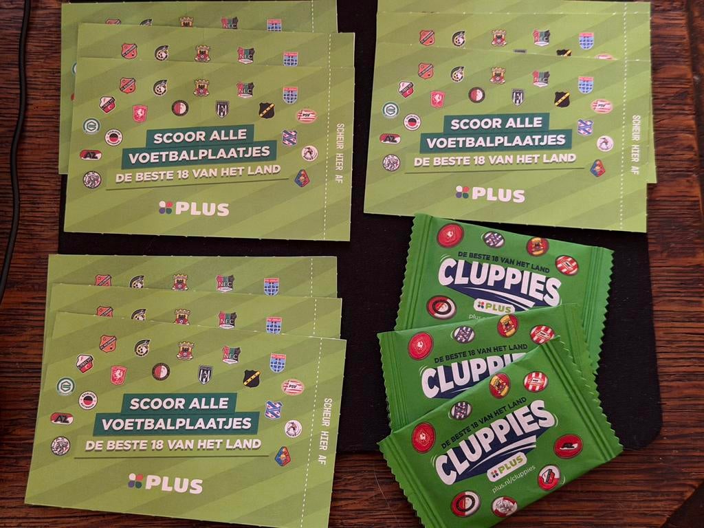 Voetbalplaatjes PLUS 9 stuks & 3 Cluppies, Plus, Ophalen of Verzenden