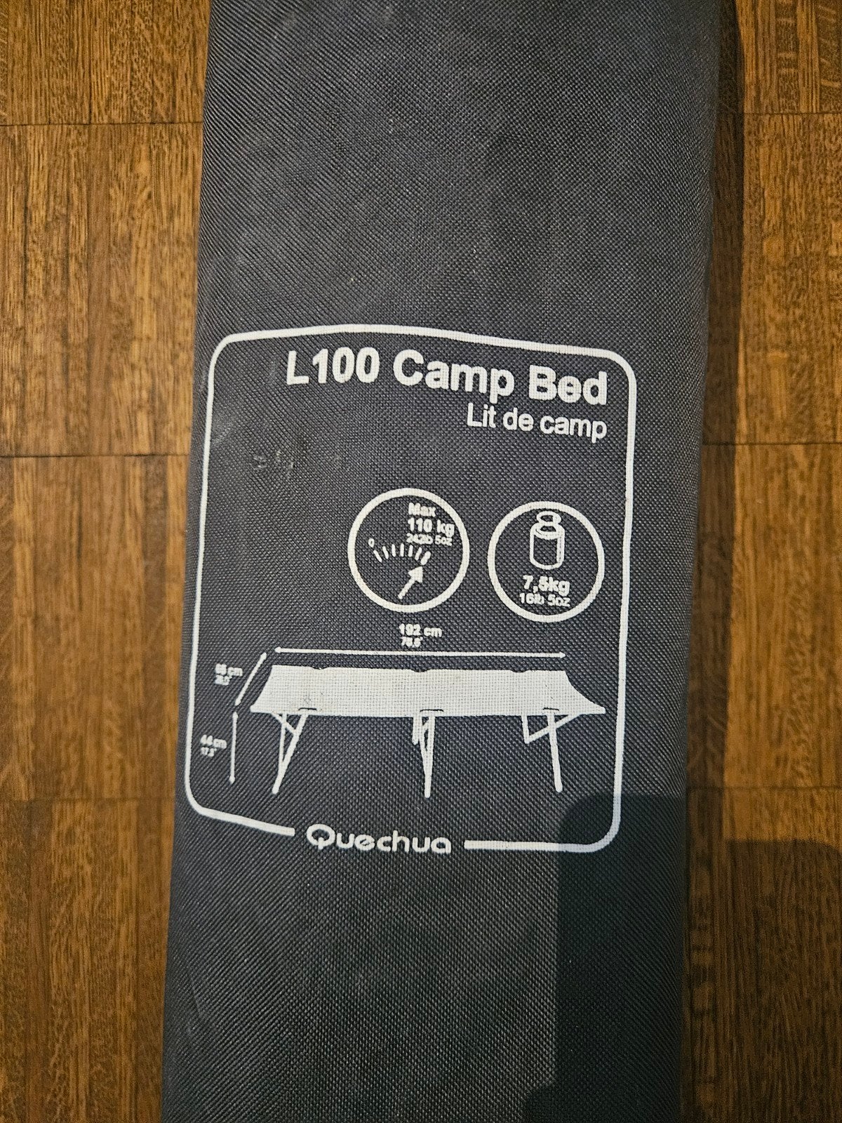 Quechua L100 Camp Bed - Comfortabel veldbed met klein gaatje, Caravans en Kamperen, Luchtbedden, Ophalen of Verzenden, Gebruikt