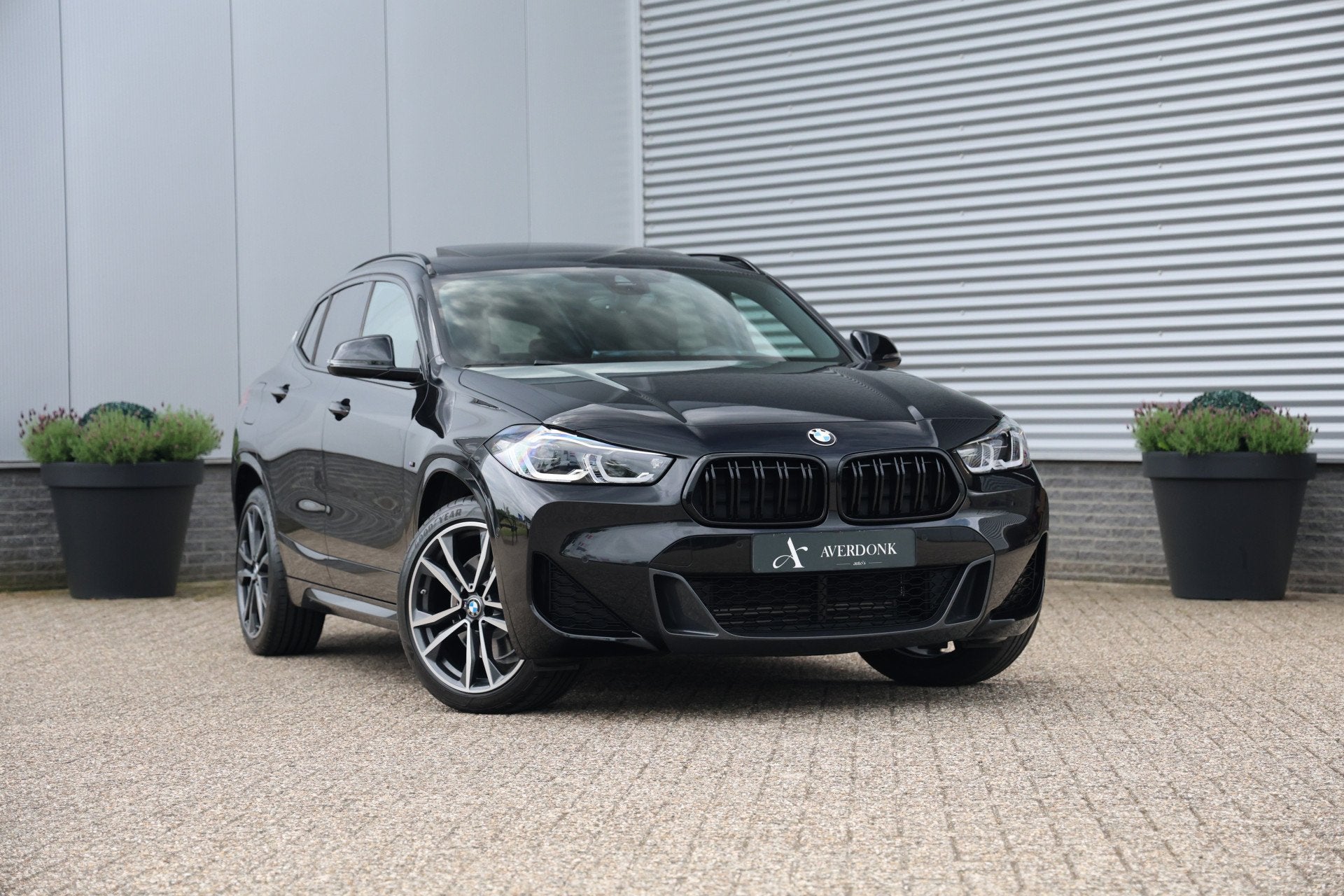BMW X2 xDrive25e M-Sport Black Edition Pano|H&K|Memory|HUD|D, Auto's, BMW, Automaat, Dealer onderhouden, X2, Gebruikt