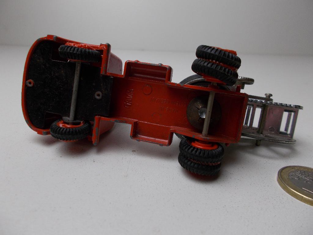 Jaren 60 GAMA West Germany 912 MERCEDES FIRE LADDERWAGEN (A), Ophalen of Verzenden, Gebruikt, Bus of Vrachtwagen, Gama