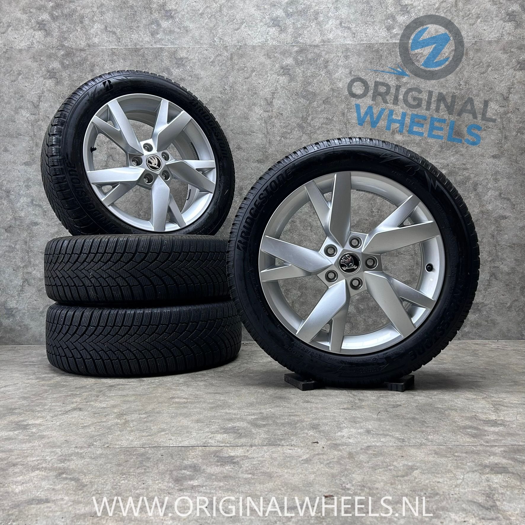 17  inch originele  velgen + winterbanden Skoda Octavia, Auto-onderdelen, Gebruikt, -, -, Banden en Velgen