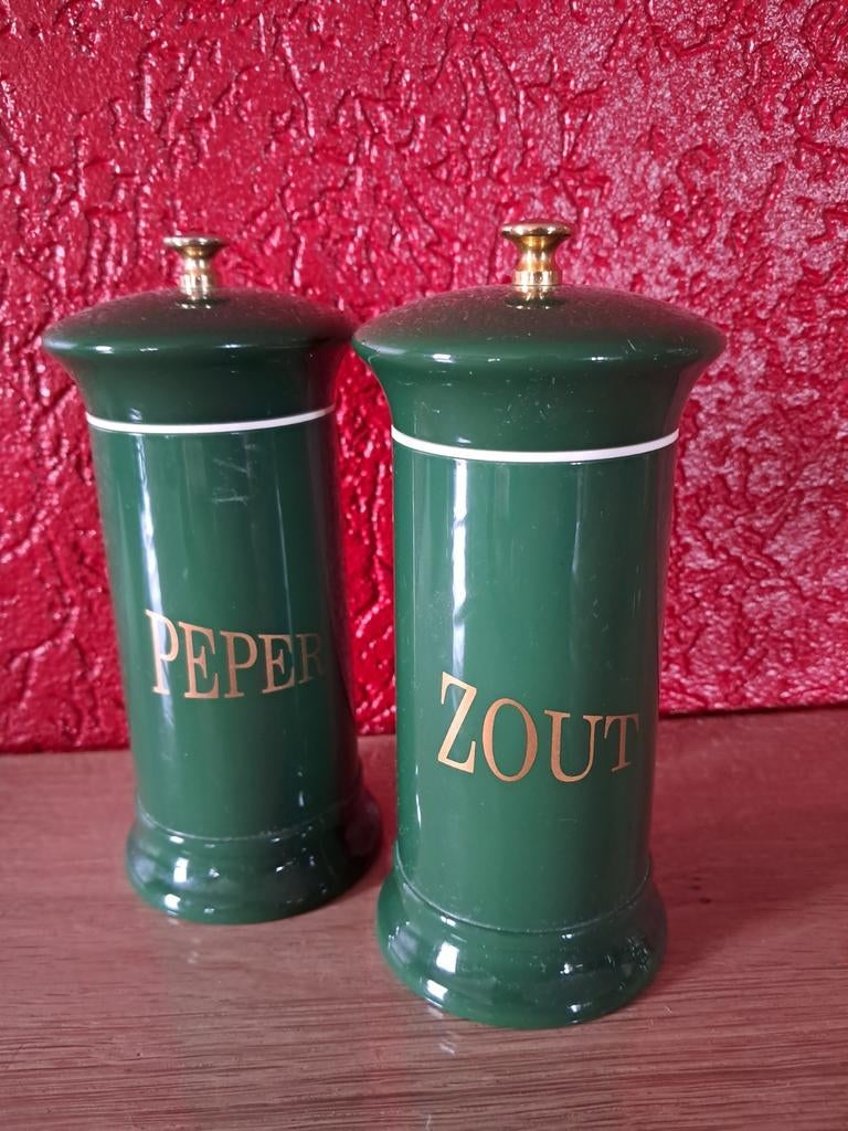 Klassieke set zout- en peperstrooier., Ophalen of Verzenden