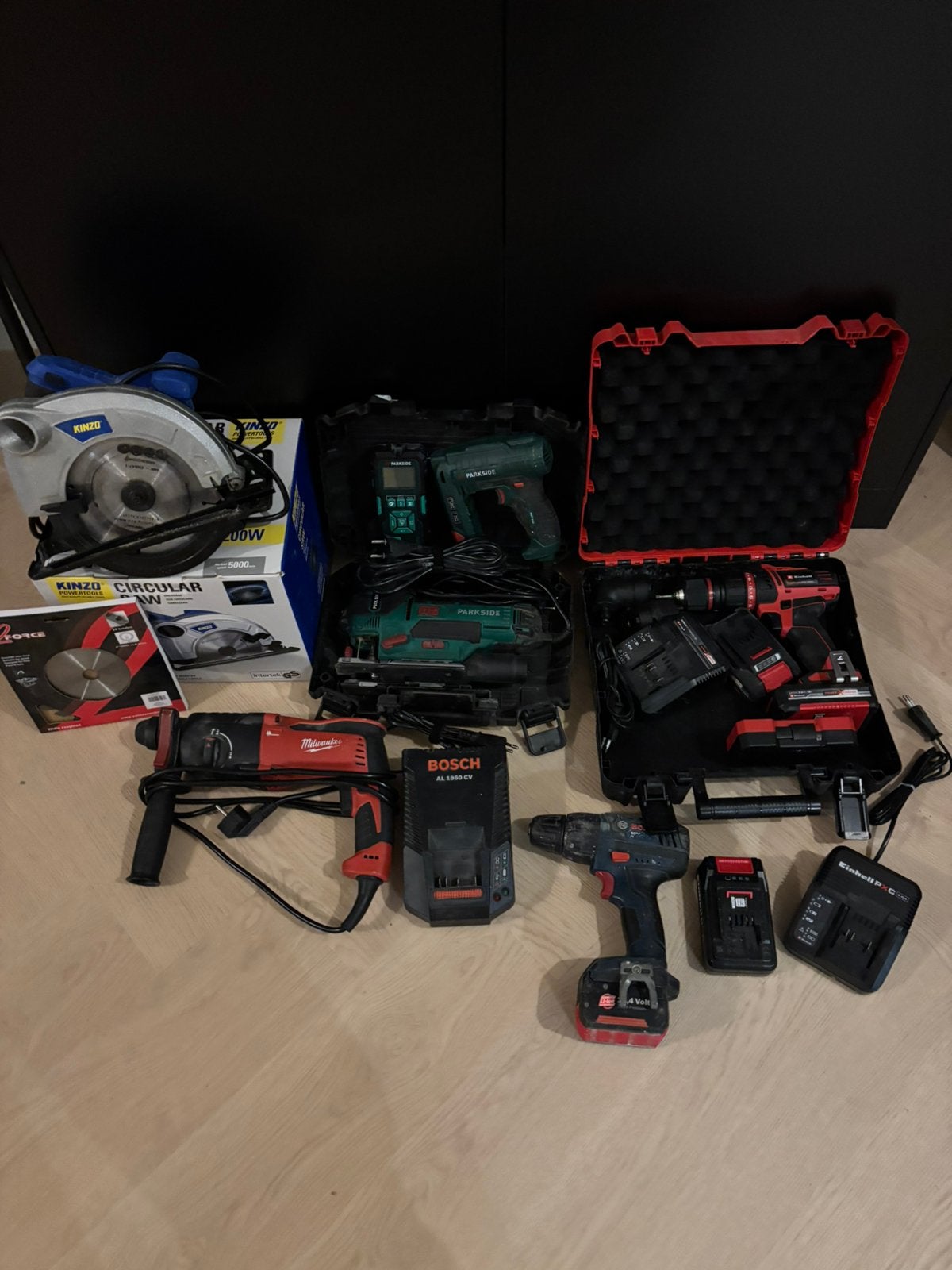 Partijd gereedschap, Ophalen, Zo goed als nieuw
