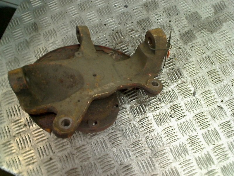Fusee Rechts Voor Iveco New Daily III (1999-05/2001-11), Gebruikt, Overige automerken, Iveco Magirus AG, Info@iveco-sw.de