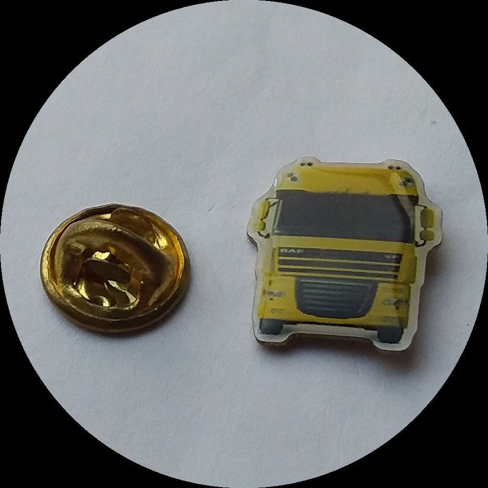 DAF 105 XF truck pin, Verzamelen, Speldjes, Pins en Buttons, Ophalen of Verzenden, Zo goed als nieuw, Transport, Speldje of Pin