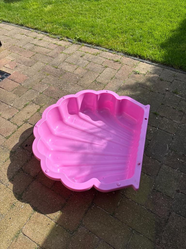 Roze schelpzandbak voor kinderen, Ophalen, Gebruikt