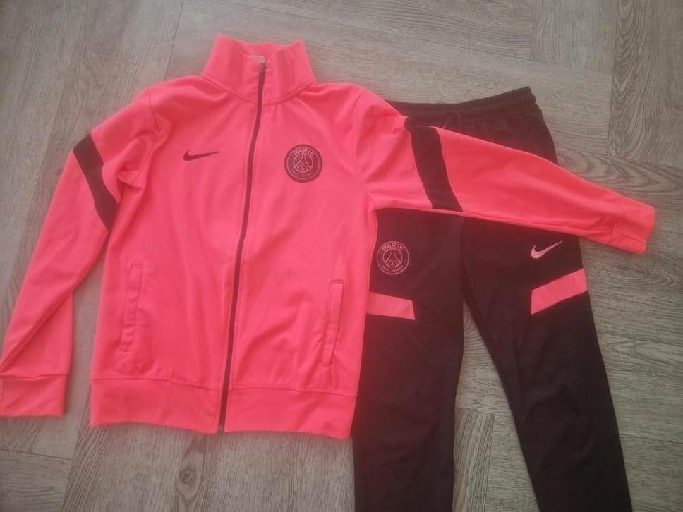 Mooi PSG trainingspak maat 176, Ophalen of Verzenden, Zo goed als nieuw