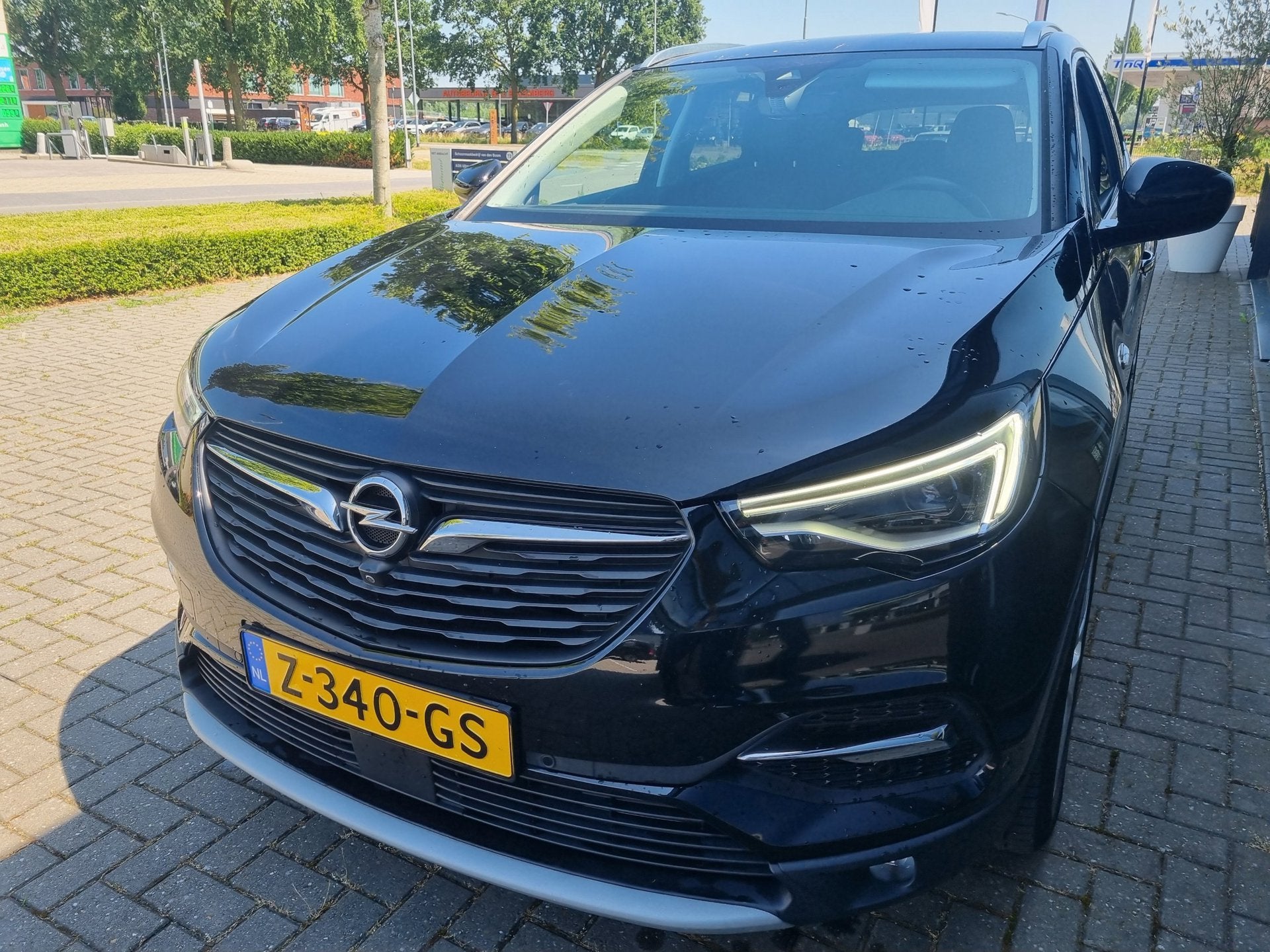 Opel Grandland X 1.6 Turbo Hybrid4 Ultimate Sportleder Navi, Auto's, Automaat, 77 km/l, 4 cilinders, Zwart