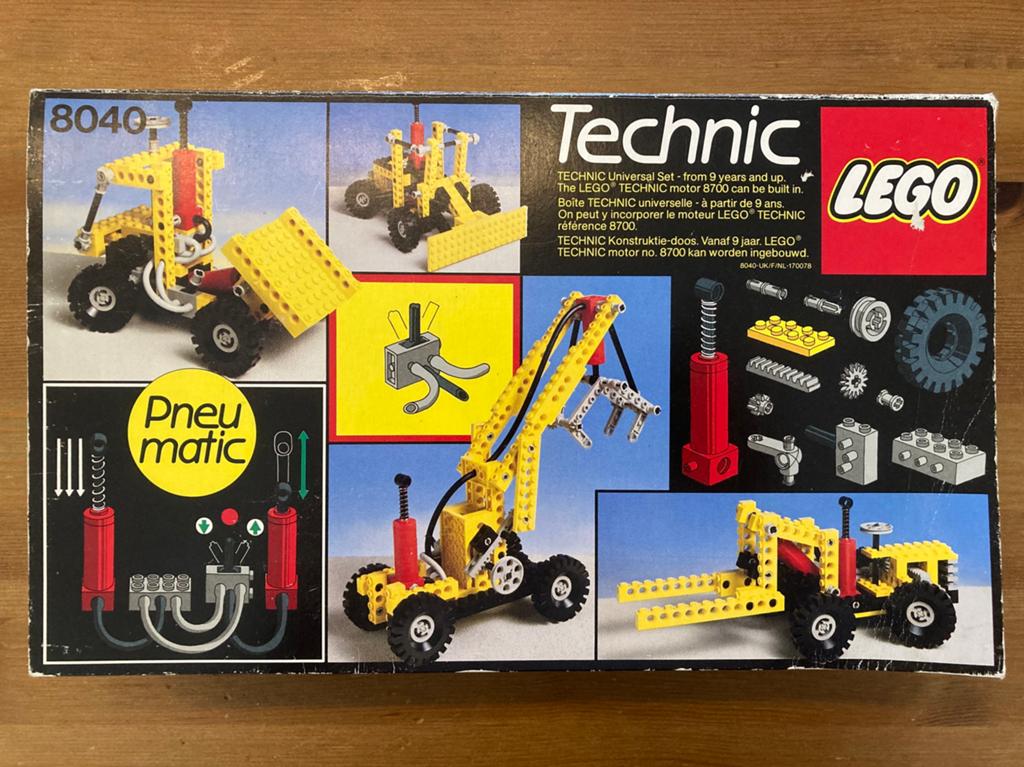 Lego technic pneumatic 8040, Kinderen en Baby's, Speelgoed | Duplo en Lego, Ophalen, Zo goed als nieuw