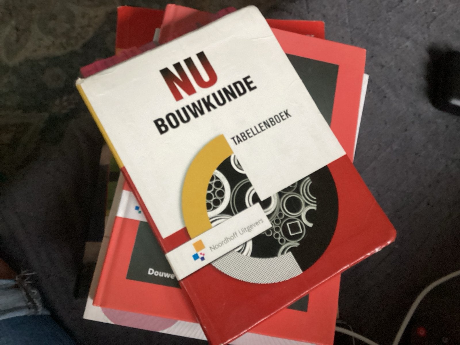 NU Bouwkunde Tabellenboek - Noordhoff Uitgevers, Boeken, Ophalen of Verzenden, Gelezen, Bouwkunde
