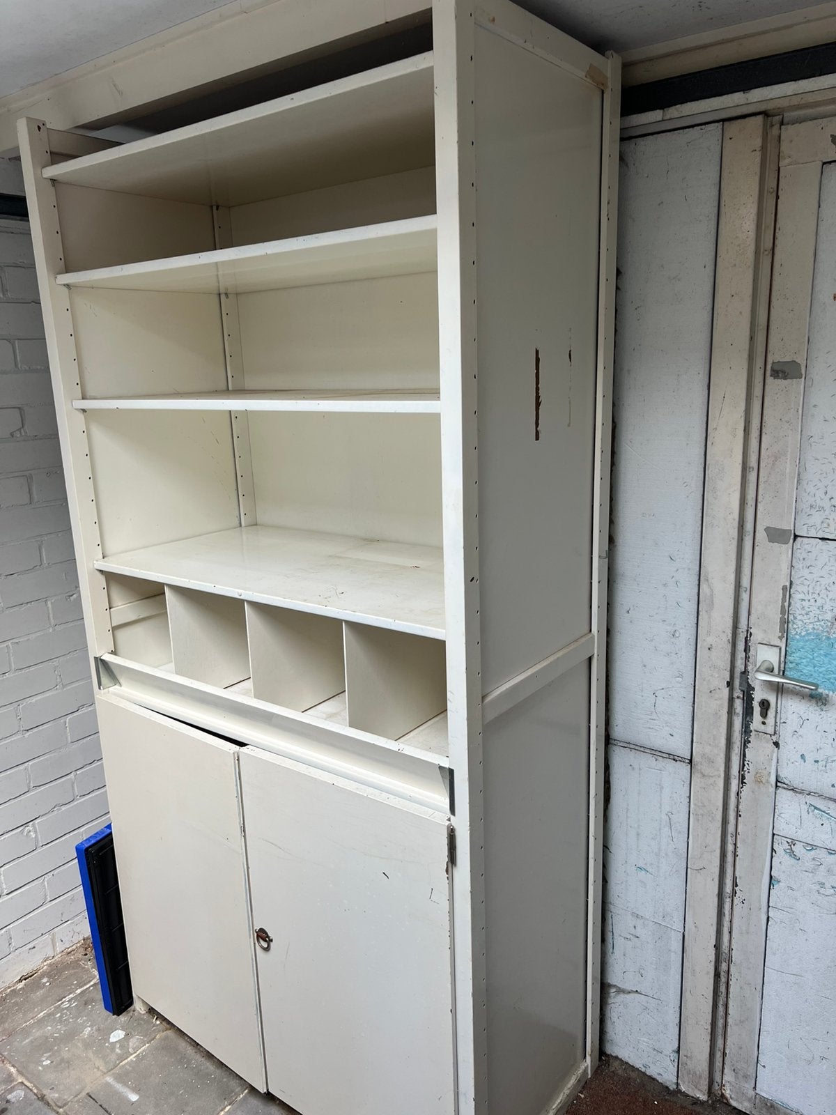 Kast, Ophalen, Gebruikt