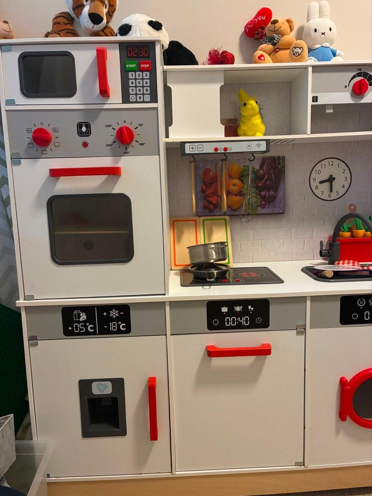Grote Houten Speelkeuken met Oven, Magnetron en Meer, Kinderen en Baby's, Speelgoed | Speelkeukens, Ophalen, Zo goed als nieuw