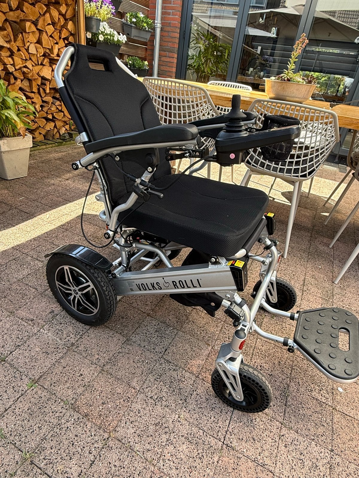 Opvouwbare elektrische rolstoel van VOLKS ROLLI, Diversen, Rolstoelen, Ophalen, Inklapbaar, Zo goed als nieuw, Elektrische rolstoel