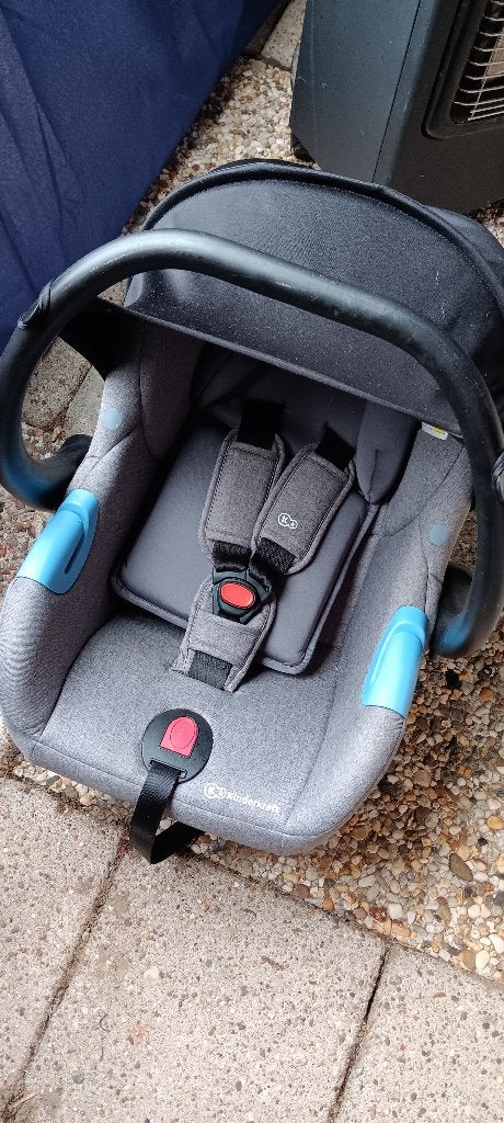 Maxicosi kinderkraft, Ophalen, Zo goed als nieuw