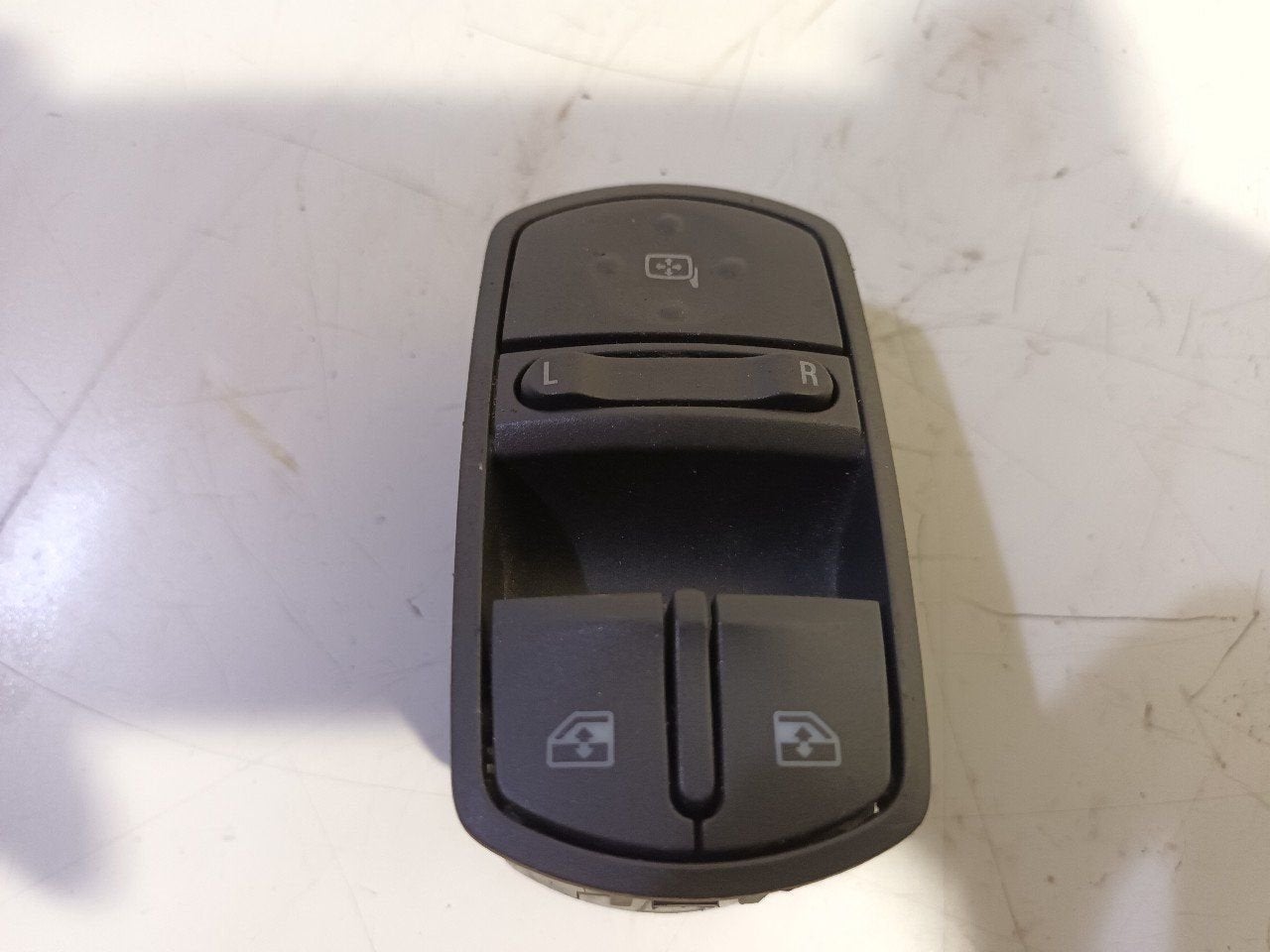 Bedieningspaneel elektrische ramen Opel Corsa, Auto-onderdelen, Onderdelen@venauto.nl, Van der Ven Autorecycling B.V., Gebruikt