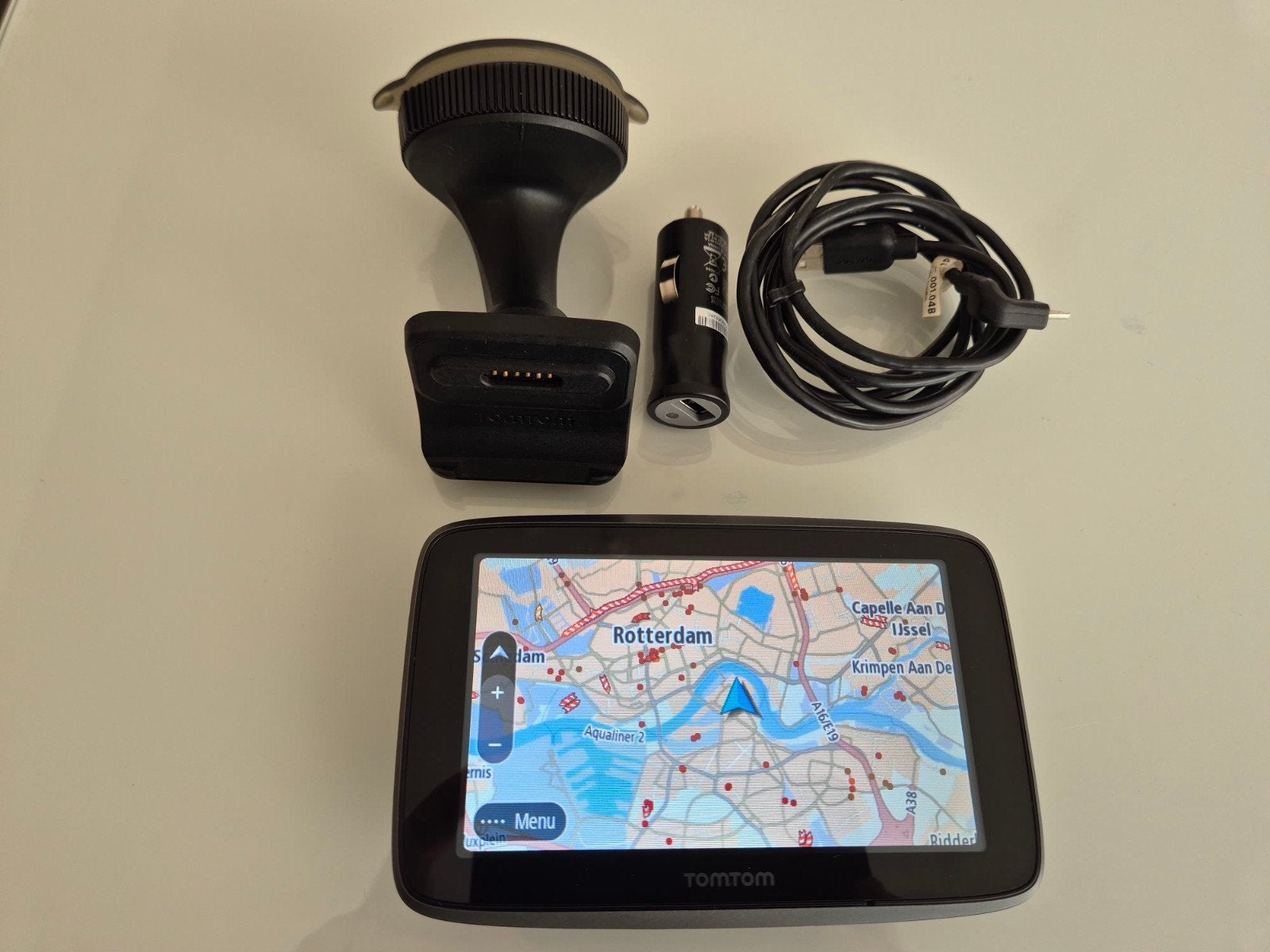 TomTom GO 5200 Navigatiesysteem met Wereldkaarten, Auto diversen, Autonavigatie, Ophalen of Verzenden