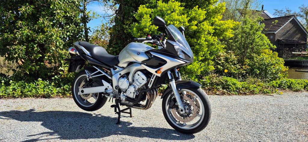 Yamaha Fazer 600cc, Dominator uitlaat systeem., Motoren, Sportuitlaat, Motorrijbewijs A, Meer dan 35 kW, .