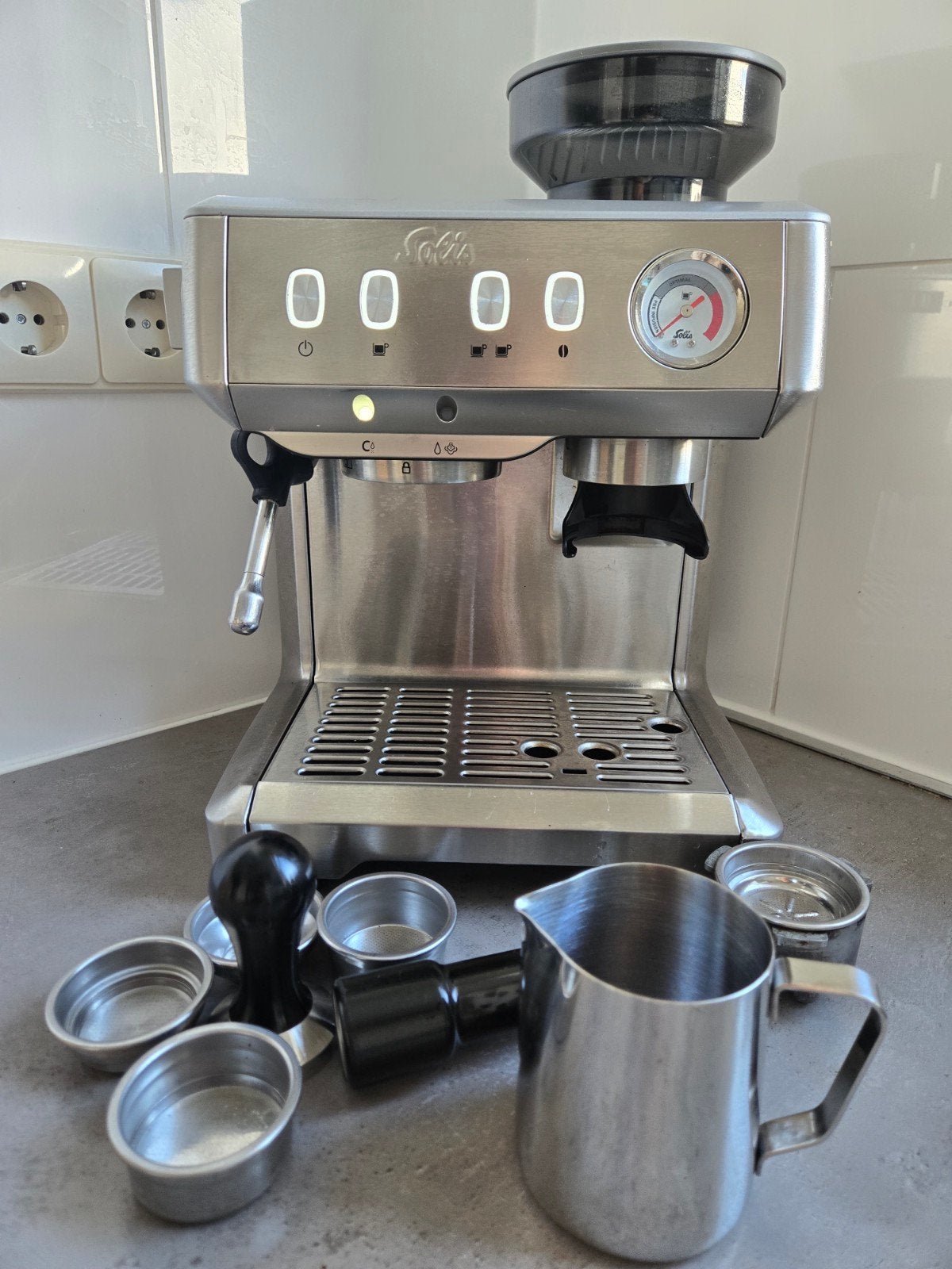 Solis Grind & Infuse Compact Espressomachine - Barista, Espresso apparaat, Ophalen of Verzenden, Zo goed als nieuw, 2 tot 4 kopjes