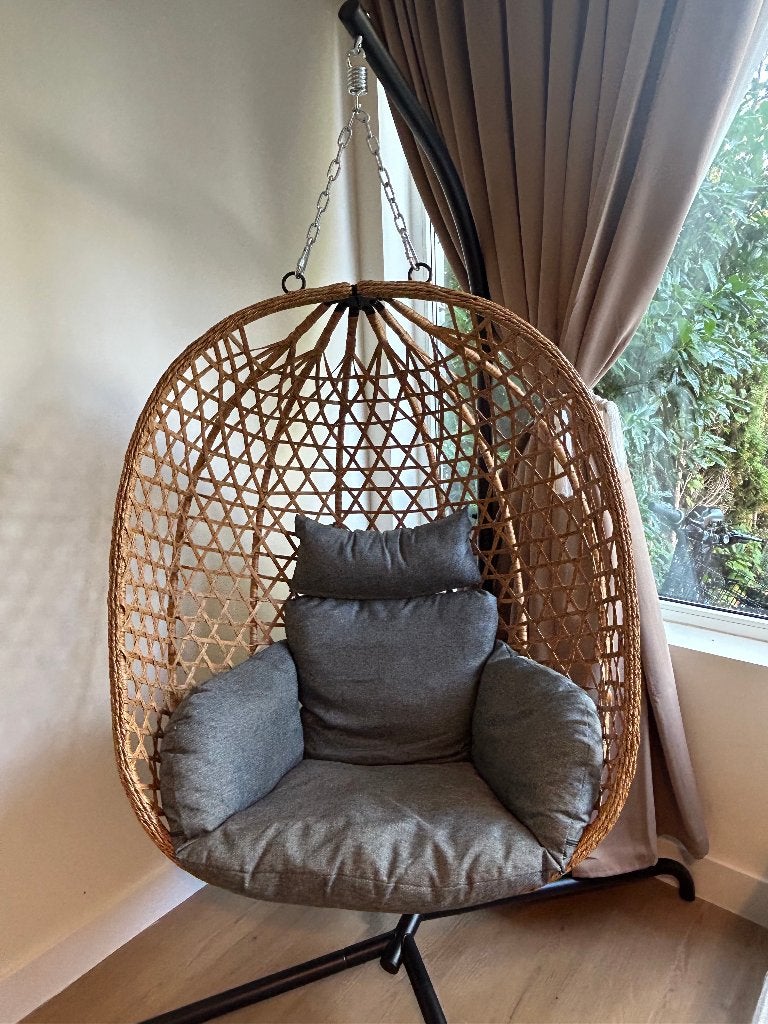 Hangstoel - Hanging chair with stand - Brown & Grey, Huis en Inrichting, Ophalen, Egg-shaped hanging chair, 100 tot 125 cm, Zo goed als nieuw