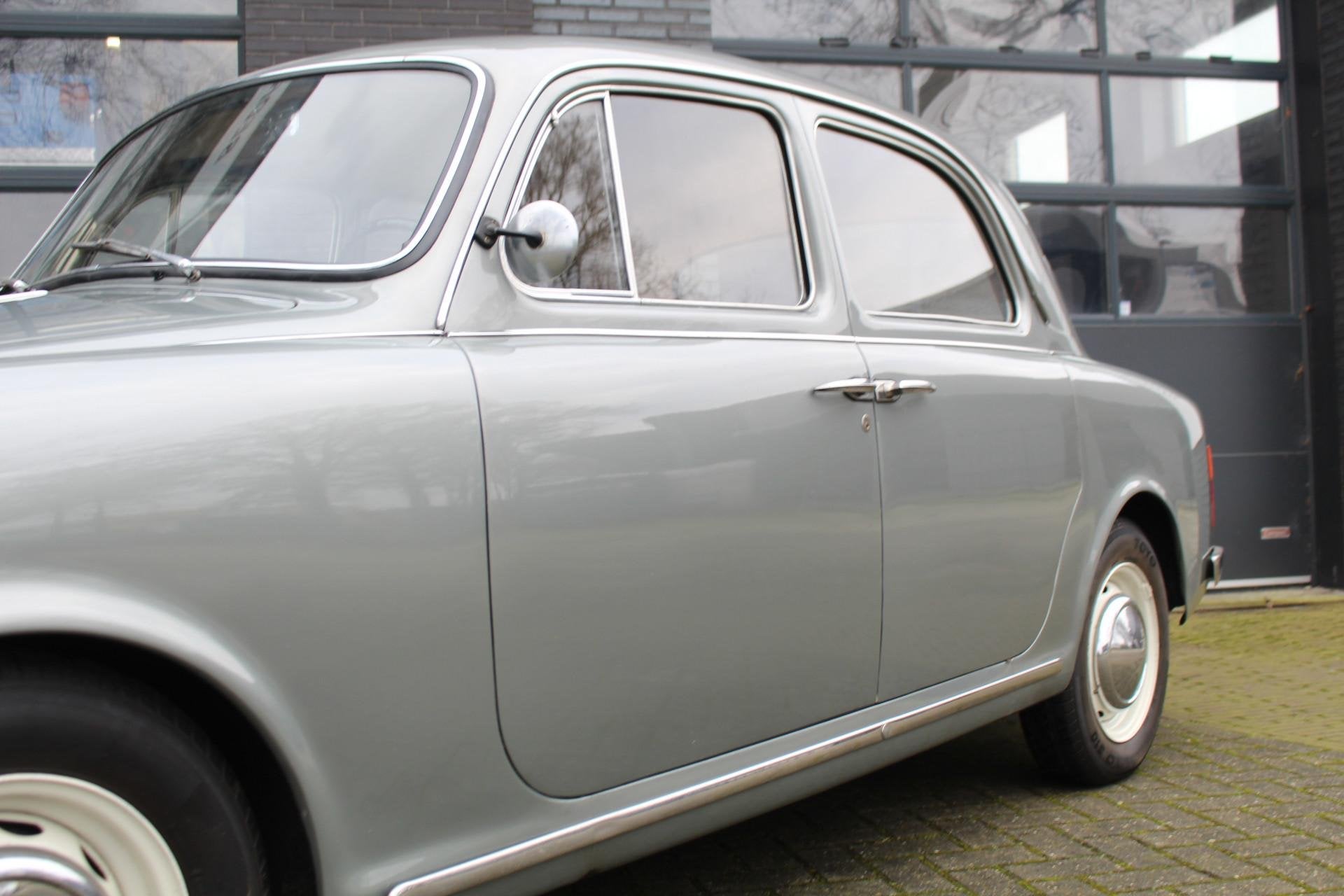 Lancia APPIA Series III Berlina V4 NIEUWSTAAT! RESTORED, foto 10