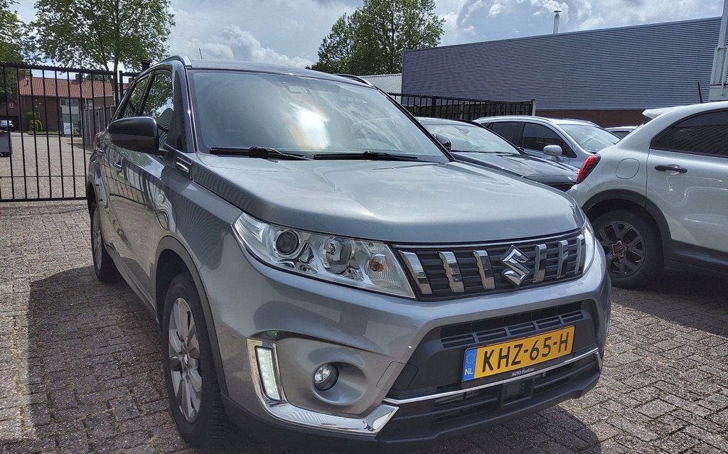 Suzuki Vitara 1.0 Boosterjet Allgrip S|afb trekhaak|AUTOMAAT, Auto's, Suzuki, Automaat, Stof, Gebruikt, Met garantie (alle)
