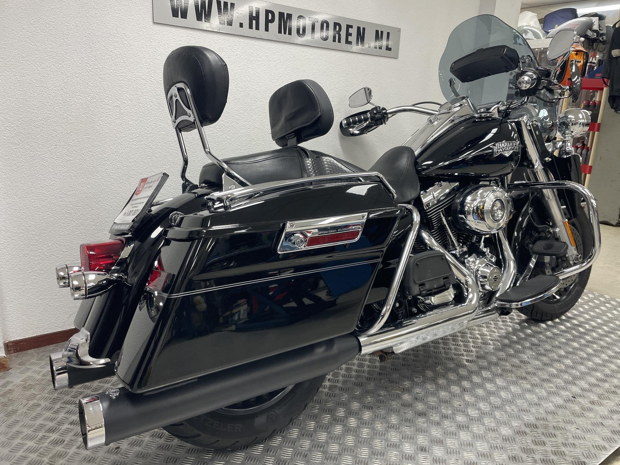 Harley Davidson FLHRC ROADKING ROAD KING CLASSIC TOURER 1690, Motoren, Laan van Vredenoord 33
2289 DA  Rijswijk, NL, 1690 cc, Meer dan 35 kW