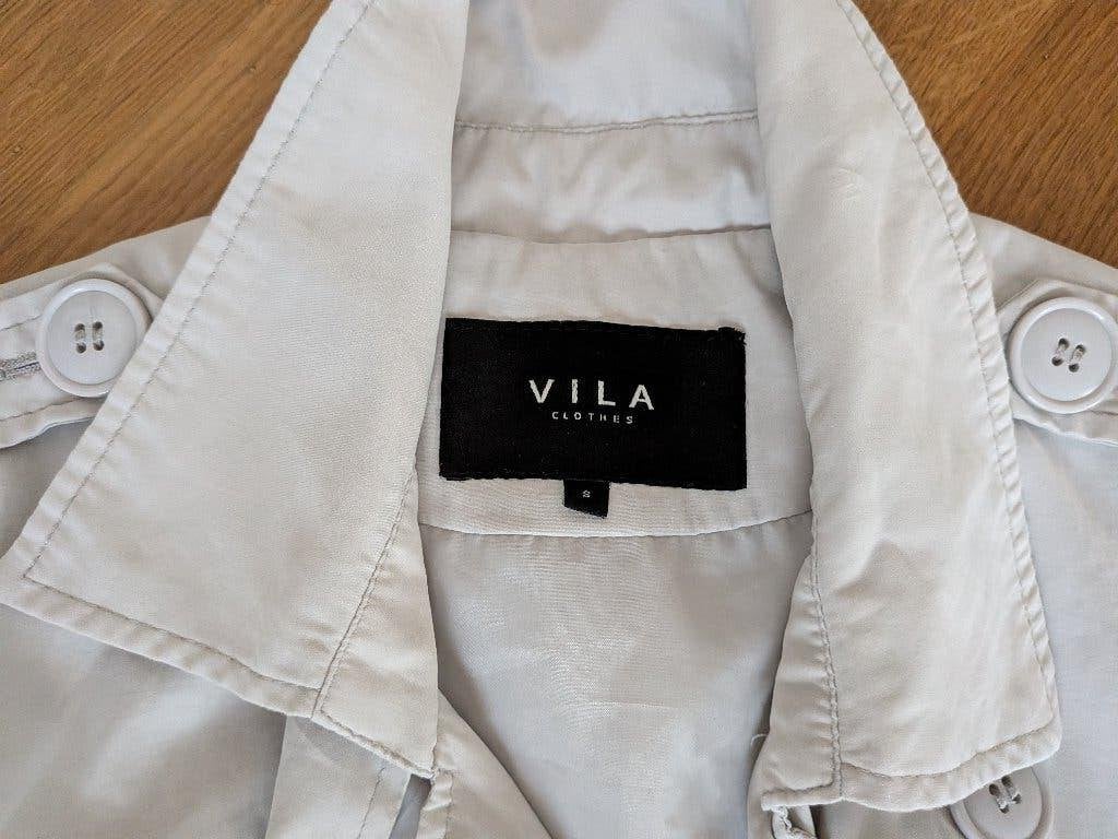Zomerse Grijs-lichtblauwe Vila Duster/Trenchcoat Mt S / 36, Blauw, Vila, Ophalen of Verzenden, Zo goed als nieuw