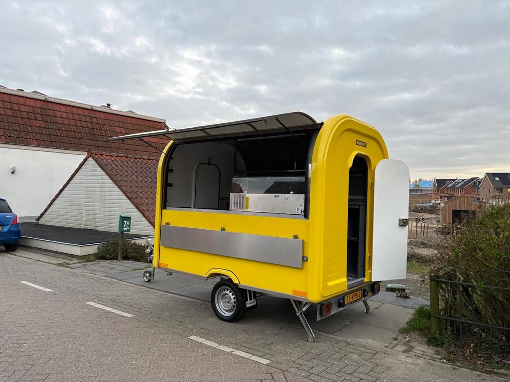 Nieuwe Foodtruck te koop, Zakelijke goederen, Partijgoederen en Retail | Verkoopwagens, Ophalen