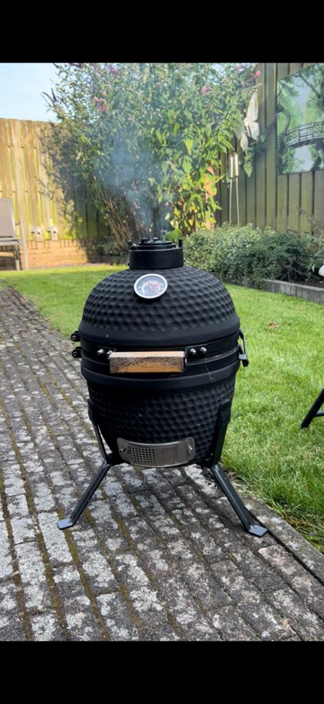 Kamado mini egg bbq 13 inch, Tuin en Terras, Houtskoolbarbecues, Ophalen, Gebruikt