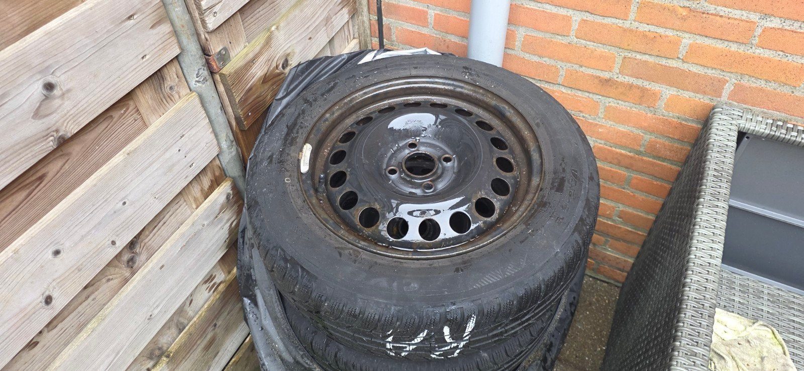 Toyo winterbanden 175/65 R15 88T op stalen velg Suzuki Swift, Ophalen, Gebruikt, 15 inch, 175 mm
