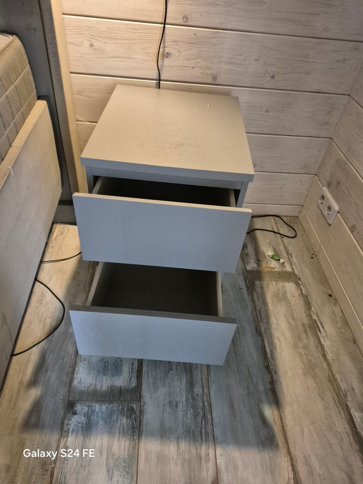 Grijze IKEA Malm ladekast met 2 lades, Huis en Inrichting, Kasten | Ladekasten, Overige materialen, Minder dan 50 cm, Gebruikt