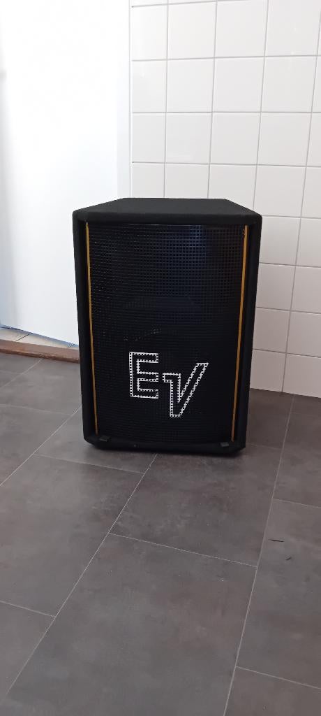 Nette Luidsprekers van Electro Voice met een geweldig geluid, Gebruikt, 120 watt of meer, Front, Rear of Stereo speakers, Ophalen