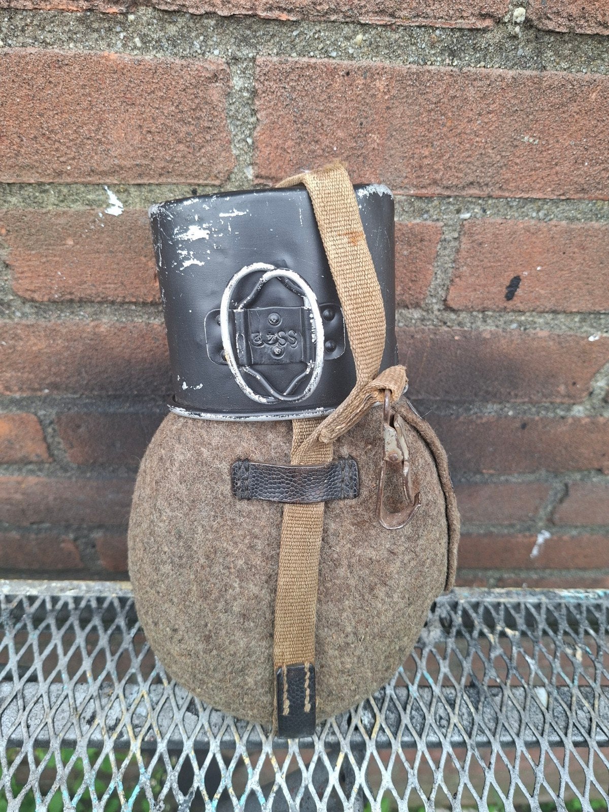mooie duitse veldfles  1941 met canvas riemen, Ophalen of Verzenden