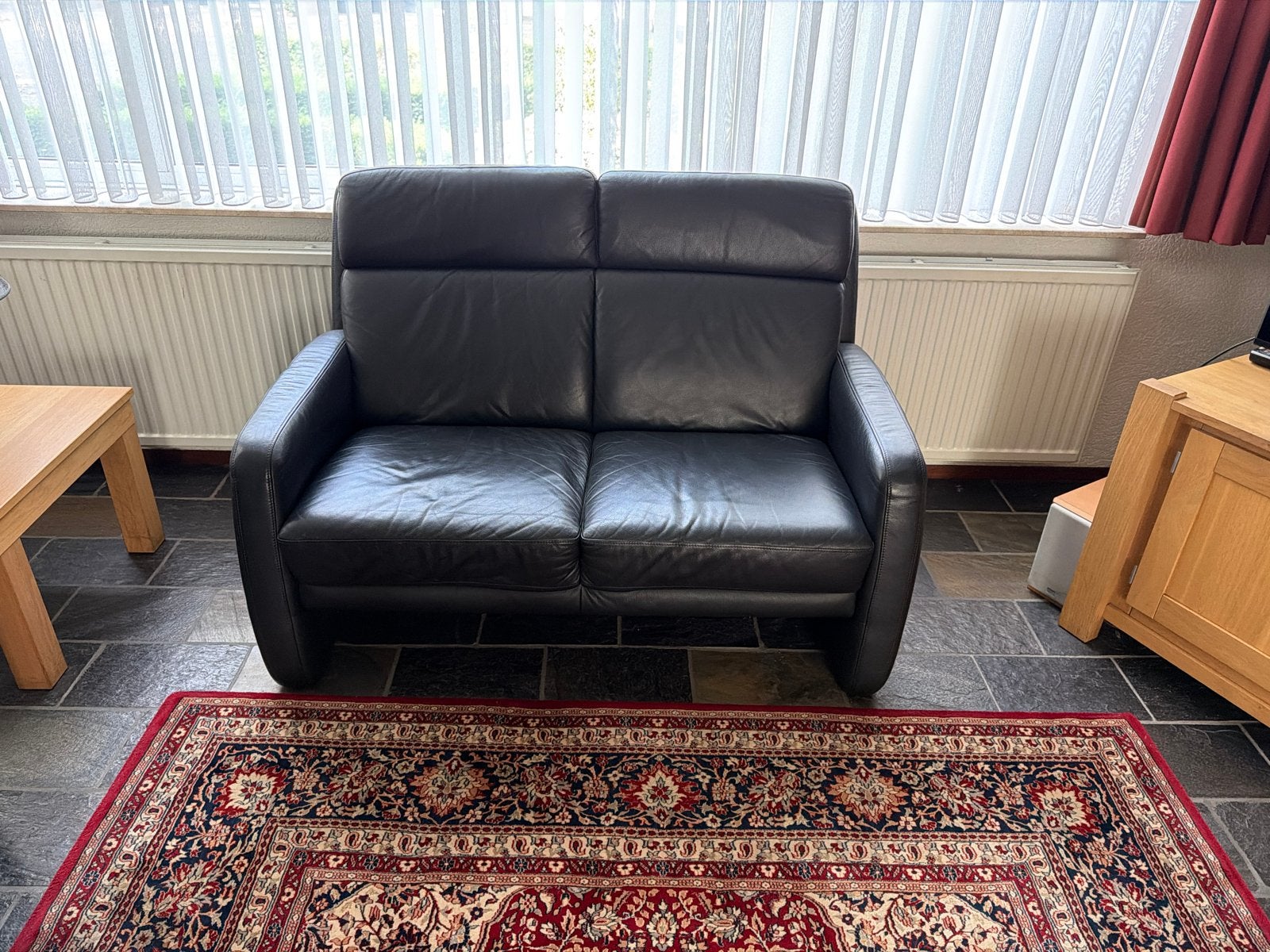 Zwarte leren tweezitsbank 135x75 cm, Gebruikt, Tweepersoons, Ophalen of Verzenden, Minder dan 150 cm