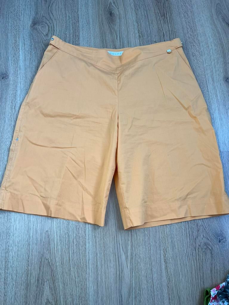 Belfe oranje korte broek short 42, Kleding | Dames, Kort, Maat 42/44 (L), Oranje, Ophalen of Verzenden