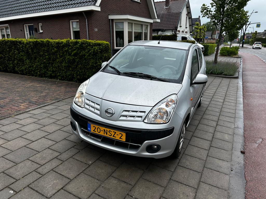 Nissan Pixo
