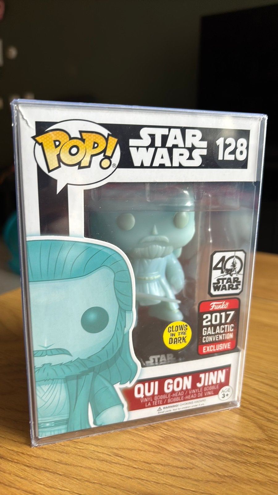 Funko Pop! Qui-Gon Jinn Holographic, Ophalen of Verzenden, Zo goed als nieuw