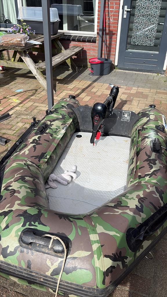 Cast Marine 230 Pro opblaasboot met elektromotor en accu, Ophalen of Verzenden, Zo goed als nieuw, Overige typen