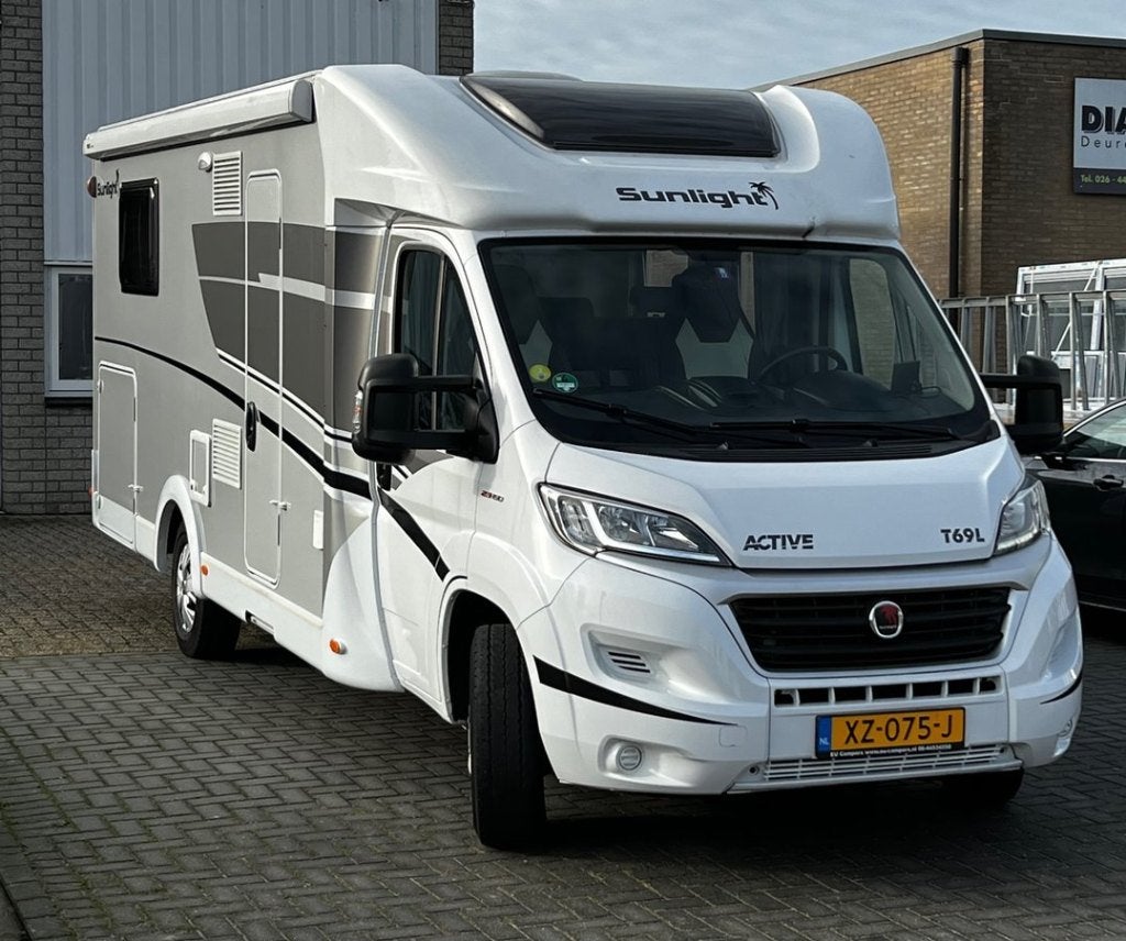 Sunlight T69L 2019 semi-automaat, Caravans en Kamperen, ESP-stabiliteitscontrole, Ringverwarming, Fiat, 7 tot 12 maanden geleden