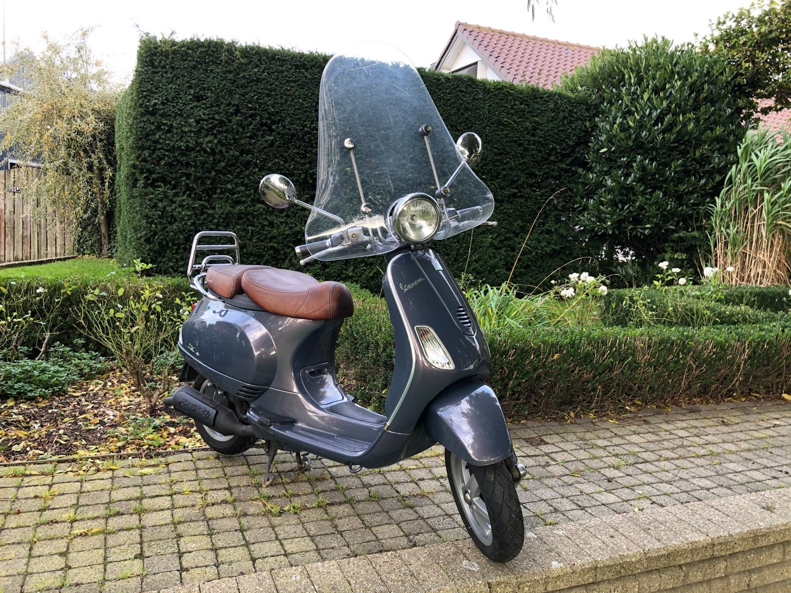 Vespa LXV 2-takt Limited Edition - Grijs, Fietsen en Brommers, Scooters | Vespa, Ophalen, Tweetakt, Gebruikt, Maximaal 45 km/u