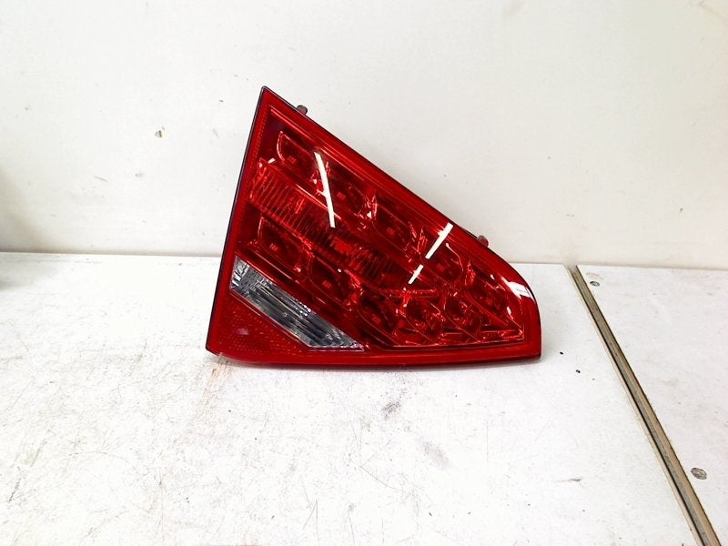 Achterlicht Links Achterklep A5 Quattro (B8C/S) 2010, Gebruikt, Auto-Union-Straße  1, Ingolstadt 85057, , Duitsland, Info@audi.de