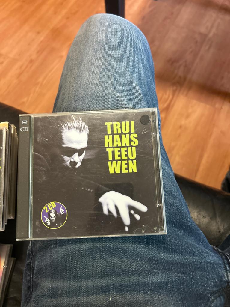Twee CD's van Hans Teeuwen - Trui, Ophalen of Verzenden, Zo goed als nieuw, Overige genres