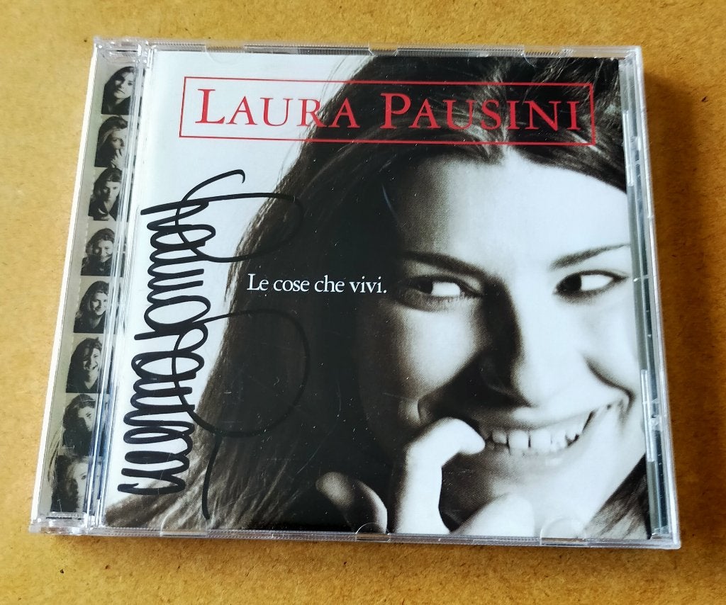Laura Pausini - Le Cose Che Vivi CD 1996 Gesigneerd, Ophalen of Verzenden, Zo goed als nieuw, Pop, Gesigneerd