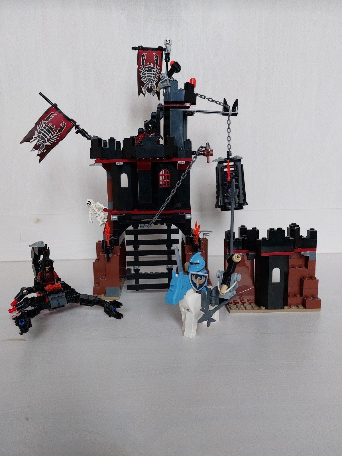 Lego Knights' Kingdom 8876 - Kasteel met figuren, Compleet, Gebruikt, Lego, Ophalen of Verzenden