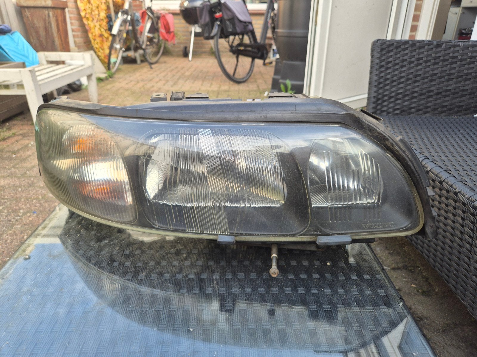 Volvo V70/S60 koplamp, Ophalen, Volvo