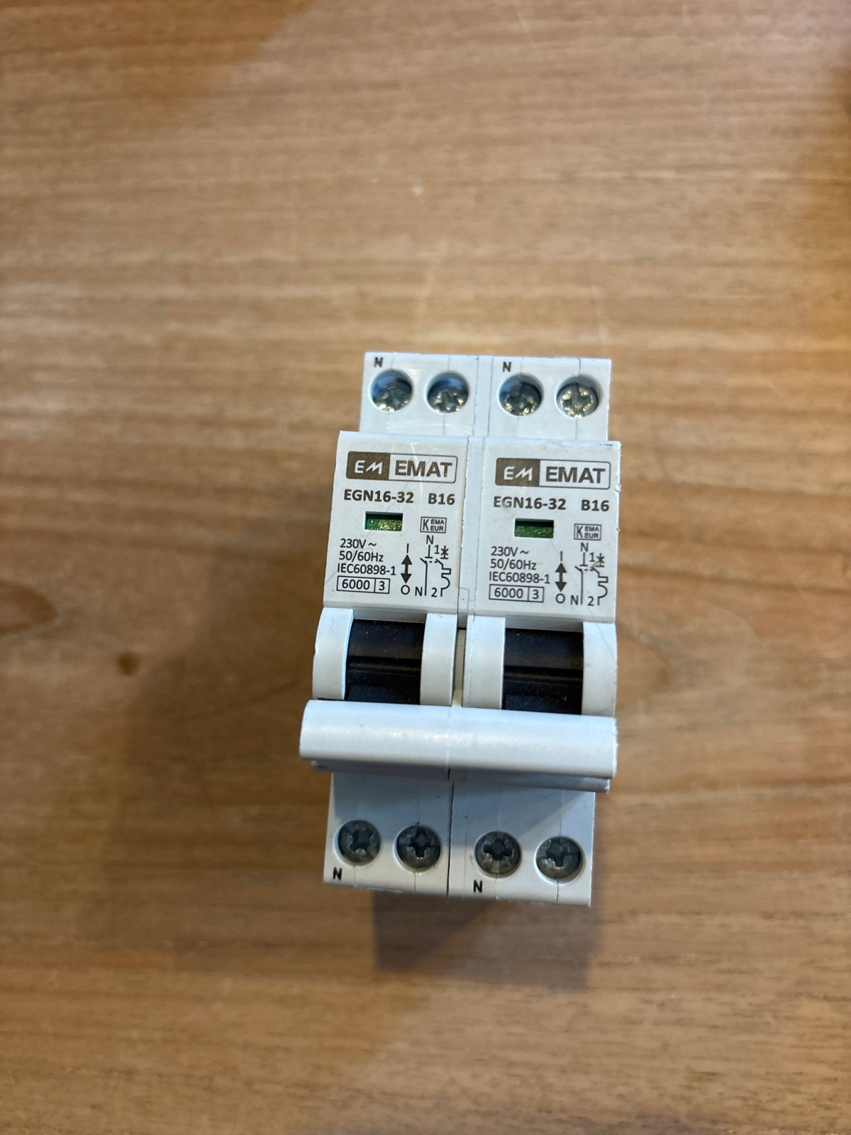 EM EMAT EGN16-32 B16 Installatieautomaat, Ophalen of Verzenden, Gebruikt, Emat, Installatieautomaat