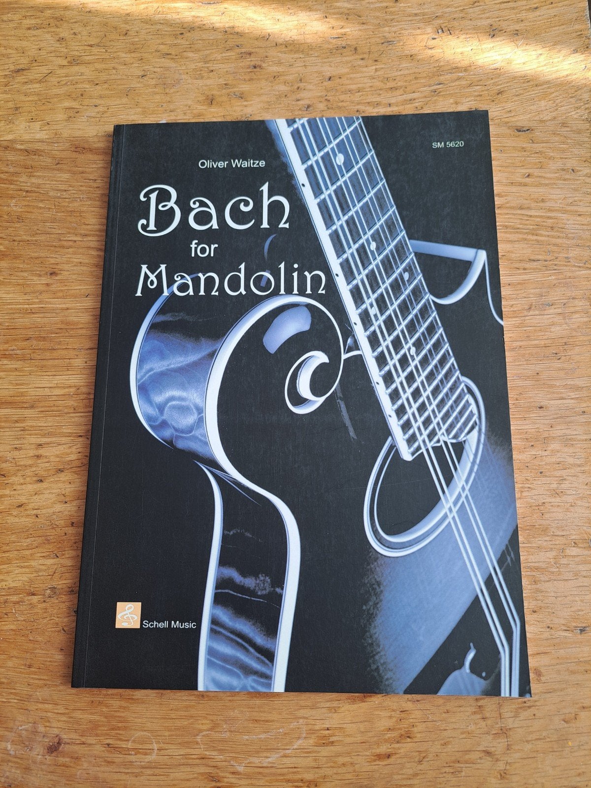 Bach for Mandolin - Oliver Waitze (Muziekboek), Klassiek, Les of Cursus, Nieuw, Overige instrumenten