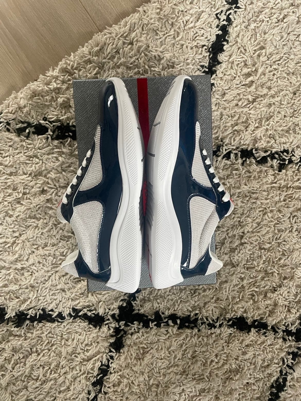 Prada Sneakers - Nieuw in doos, Ophalen of Verzenden, Nieuw, Blauw, Sneakers of Gympen